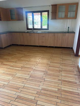 Vende-se vivenda, tipo4 no bairro de Magoanine CMC