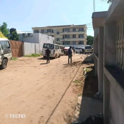 Vende-se Ruína, tipo2 no bairro de Albasine