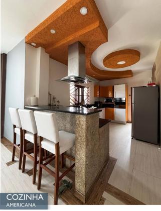 Vende-se Moradia triplex, tipo4 no bairro Magoanine CMC