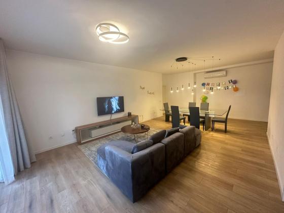 Arrenda-se apartamento, tipo3 no bairro da costa do sol Dona Alice Condominio 4Life