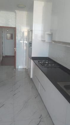 Vende-se apartamento, tipo3 na Av. 24 de Julho