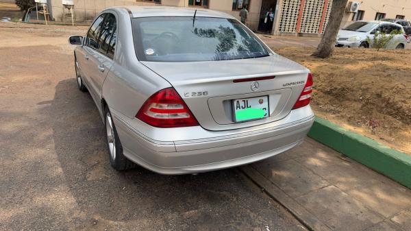 Mercedes Benz C230 Compressor 2005