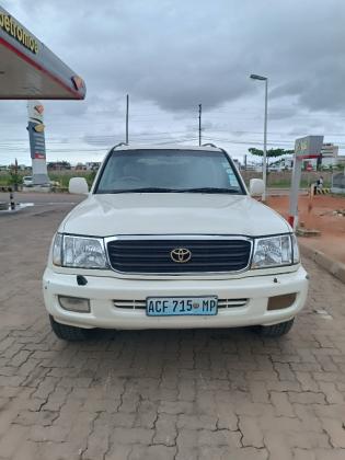 Toyota Land Cruiser VX Limited
