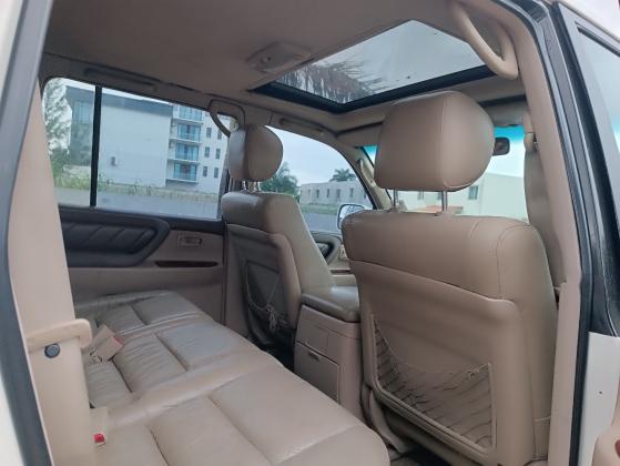 Toyota Land Cruiser VX Limited