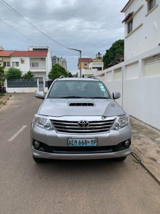 Toyota Fortuner 2015 Comprado no agente Toyota de Moçambique