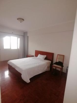 Vende-se Excelente Apartamento T3 no Bairro da Coop