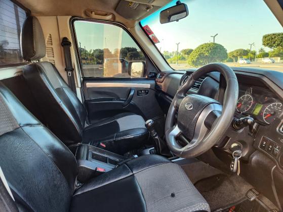 Mahindra s6