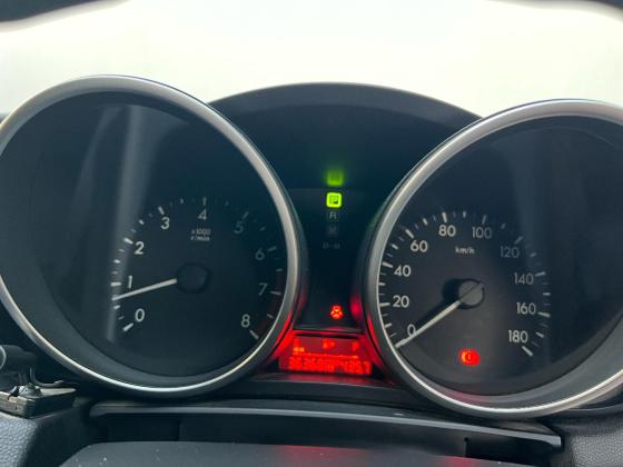 acaba de chegar Mazda axela sport