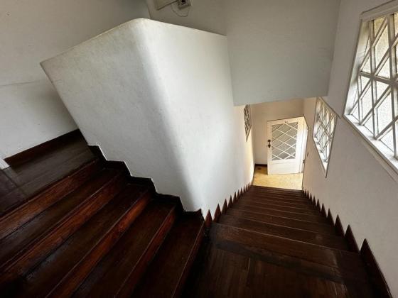 Vendo Moradia Geminada T3 no Alto-maé com quintal grande + anexo com wc
