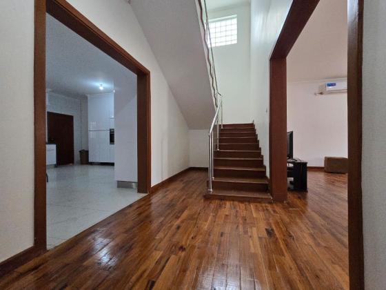 Vende-se Moradia na Matola