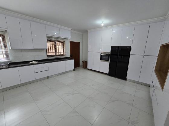 Vende-se Moradia na Matola