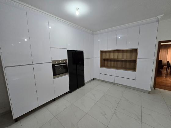 Vende-se Moradia na Matola
