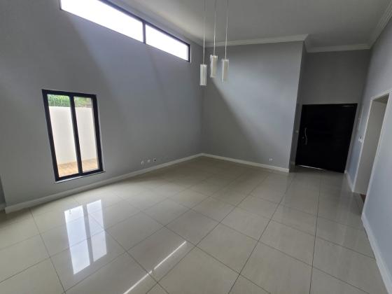 Arrenda-se Casa Tipo 4 na Matola
