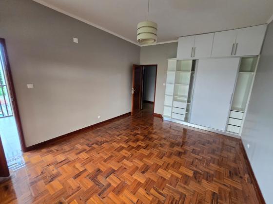 Moradia Tipo 4 na Matola Hanhane