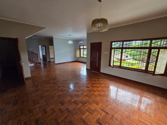 Moradia Tipo 4 na Matola Hanhane