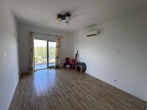 Vende-se Apartamento tipo3 no condominio 4 life na costa do sol bairro dona Alice