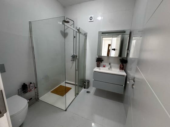 Vende-se Apartamento tipo3 no condominio 4 life na costa do sol bairro dona Alice