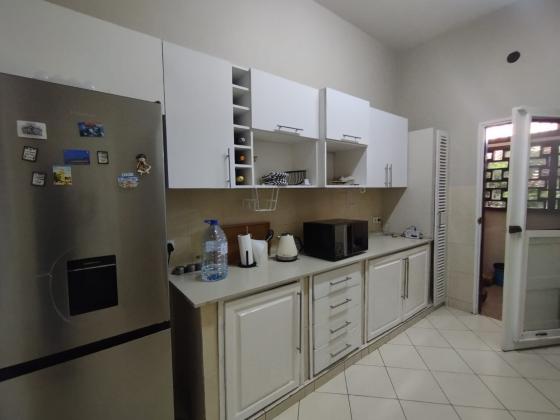 MOBÍLADA:  ARRENDA-SE APARTAMENTO T-2, 
