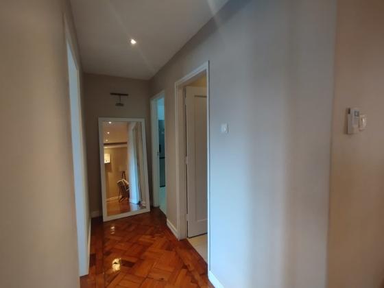 MOBÍLADA:  ARRENDA-SE APARTAMENTO T-2, 