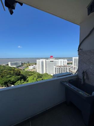 VENDE-SE APARTAMENTO TIPO-3, 2 WC'S, 6⁰ ANDAR COM ELEVADOR NOVO, COZINHA MODERNA, PARQUE PRA VIATURAS NA POLANA A 9.500.000 MT'S NEGOCIÁVEL