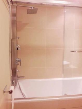 Vende-se aparthotel T1 no condomínio solar das acácias