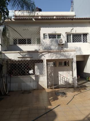 Moradia Duplex tipo-4 com 2salas na Sommerschield1