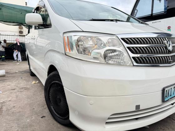 TOYOTA ALPHARD 2008