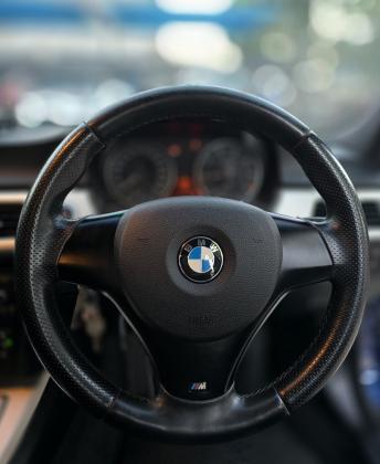 BMW 320i M-SPORT