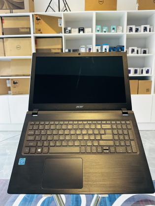 Acer Aspire 315-31 Intel Celeron N3350 2GB DDR4 SDRAM ,500 GB SSHD , 15.6 Display FHD ,intel UHD Graphics , Bateria Excelente 4Horas + Carregador Incl