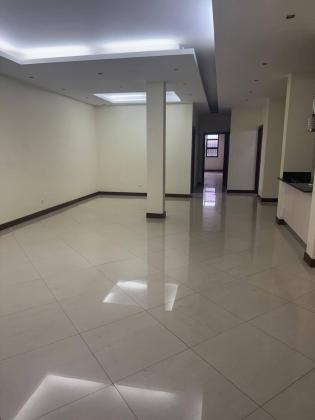Apartamento T3 na Sommerschield 2