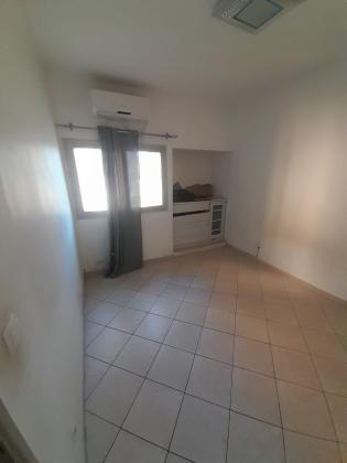 APARTAMENTO T3 no Alto maé Cenaculo