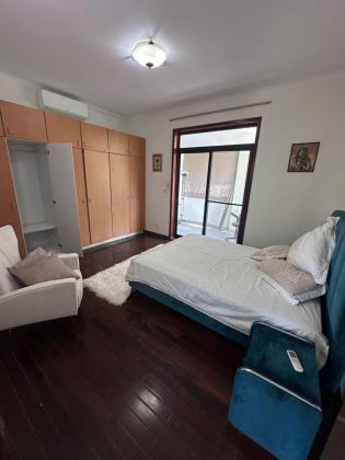 ARRENDA-DE MORADIA DUPLEX T4 MOBILADA T4 NA SOMMERSCHILD CONDOMÍNIO PALMAR
