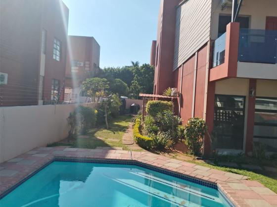 arrenda-se moradia T4 condomínio Bela vista, Sommarshield 2, próximo ao hospital privado