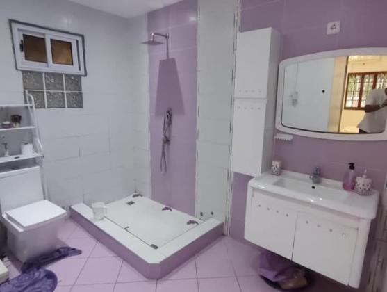 ARRENDO MORADIA T4 COM MOBÍLIA/SEM