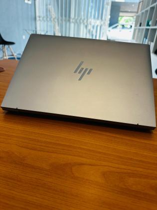 HP Zbook Firefly G10 Mobile Workstation i7 13th 16GB RAM 256GB SSD 14”