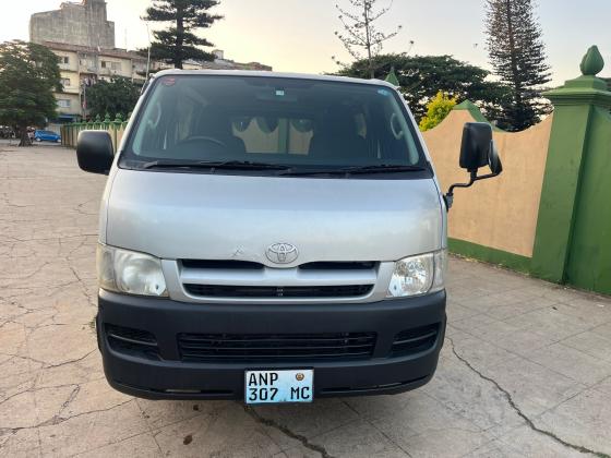 TOYOTA HIACE QUANTAM 2KD
