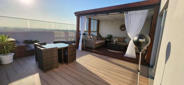 vende-se penthouse duplex T5 no condomínio golf residence