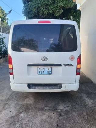 TOYOTA HIACE QUANTUM CLEAN