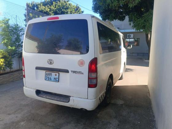 TOYOTA HIACE QUANTUM CLEAN