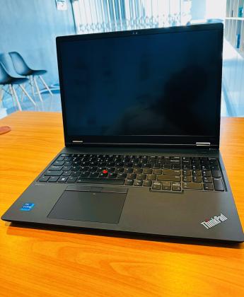 Laptop lenovo Thinkpad P16v WorkStation And Touchscreen Machine  Concebido para Programas pesadíssimos 13th gen intel core i7-13700H (20 CPUs) 2.4ghz