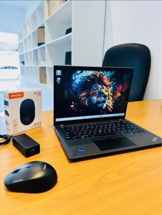 Lenovo  ThinkPad  T14 Gen 3 Magnesium,Ultrabook Machine 12 TH Gen Limpinho  Intel Core i7-1255U,1.70 GHZ (12 CPUS)16 GB  DDR4 SDRAM,256 GB SSD super R