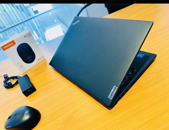 Lenovo  ThinkPad  T14 Gen 3 Magnesium,Ultrabook Machine 12 TH Gen Limpinho  Intel Core i7-1255U,1.70 GHZ (12 CPUS)16 GB  DDR4 SDRAM,256 GB SSD super R