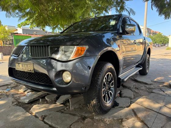 Mitsubishi Triton 2.5cc Diesel 4X4