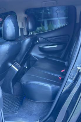 Mitsubishi Triton Sport L200 2020 2.4 lcc Turbo Hi-Torque 4X4 INGLESA BARBARIANN