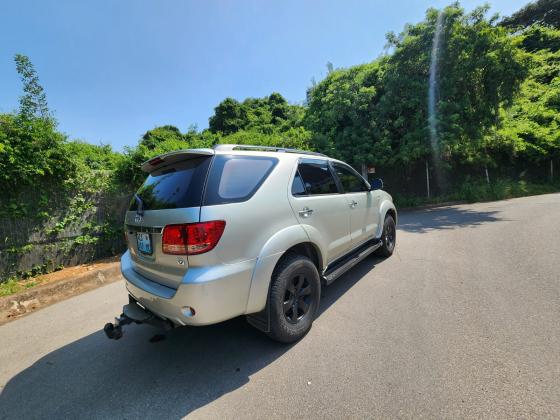 TOYOTA FORTUNER 2.7