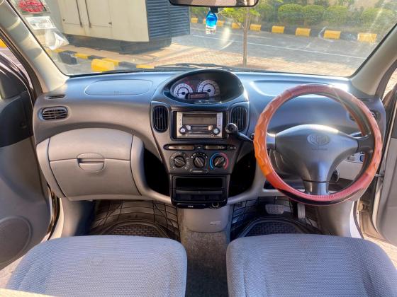 Toyota Funcargo 1.3 em excelentes condições