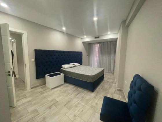 VENDE-SE APARTAMENTO T2 (MOBILADO) No Condomínio Plaza