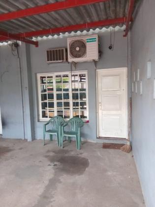 Vende se Duplex T3 perto da junta