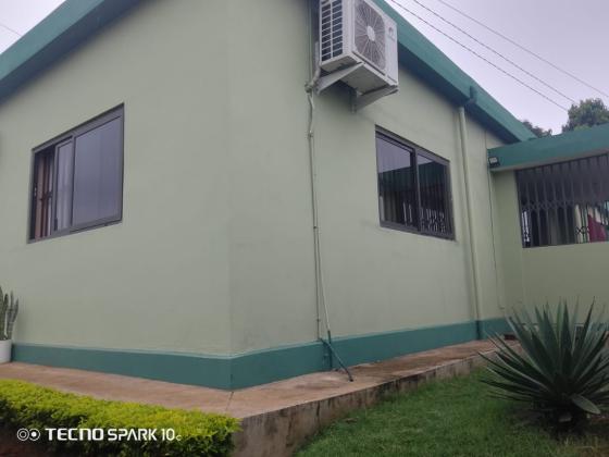 VENDE-SE MORADIA LUXUOSA T3 NA MOZAL
