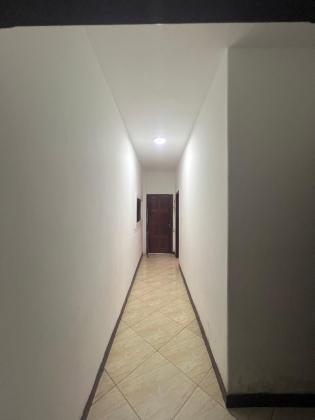 Vende se T1+1 no Alto Maé Xima